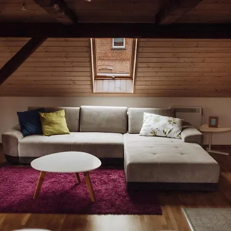 Osada Pod Lipa Apartman